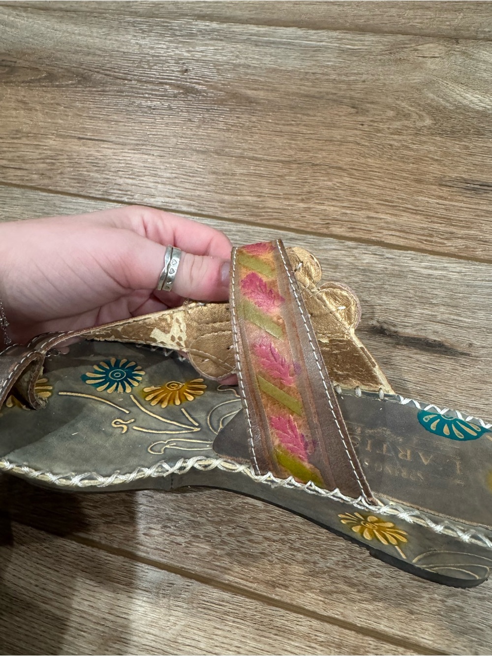 SPRING STEP L’Artiste Gray Leather Boho Chic Jeweled Flower Sandals | Size 7.5 - Picture 3 of 6